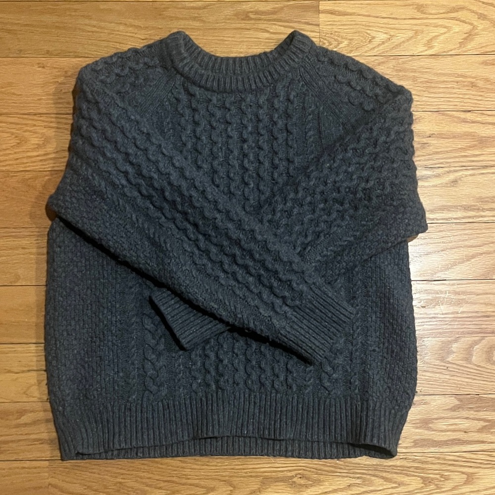 Patagonia Men's Dark Gray Crewneck Sweater